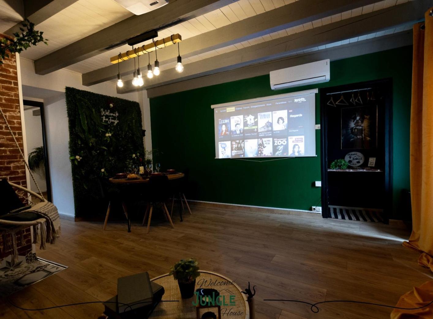 Maison "Jungle House" 90 M2 Billard, Retroprojecteur, Bar A Jeux , Vinyle, Wifi Fibre, Ideal Pro & Famille A Montbrison Exterior photo