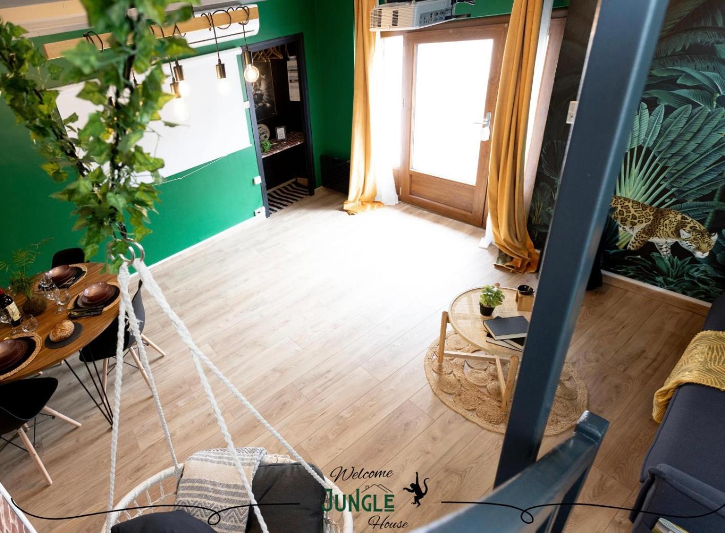 Maison "Jungle House" 90 M2 Billard, Retroprojecteur, Bar A Jeux , Vinyle, Wifi Fibre, Ideal Pro & Famille A Montbrison Exterior photo