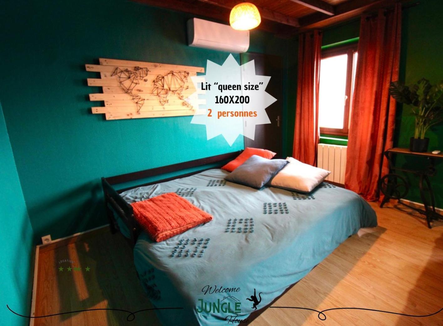 Maison "Jungle House" 90 M2 Billard, Retroprojecteur, Bar A Jeux , Vinyle, Wifi Fibre, Ideal Pro & Famille A Montbrison Exterior photo