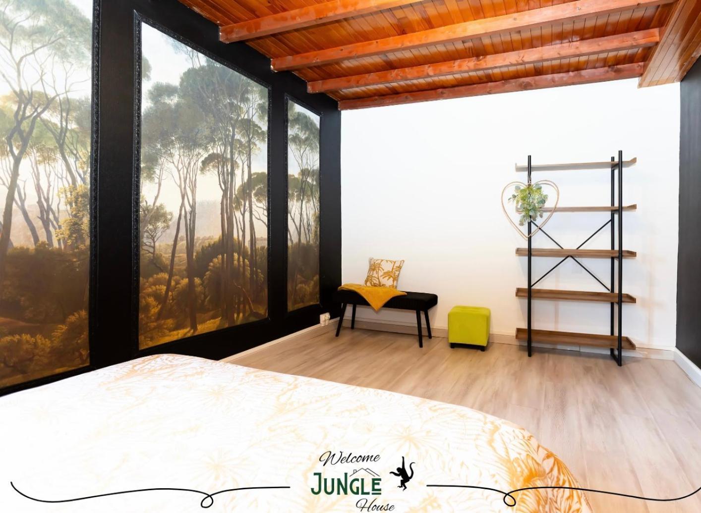 Maison "Jungle House" 90 M2 Billard, Retroprojecteur, Bar A Jeux , Vinyle, Wifi Fibre, Ideal Pro & Famille A Montbrison Exterior photo